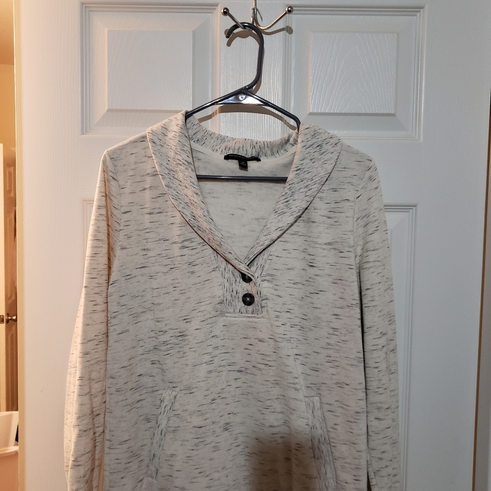 Banana Republic sweatshirt